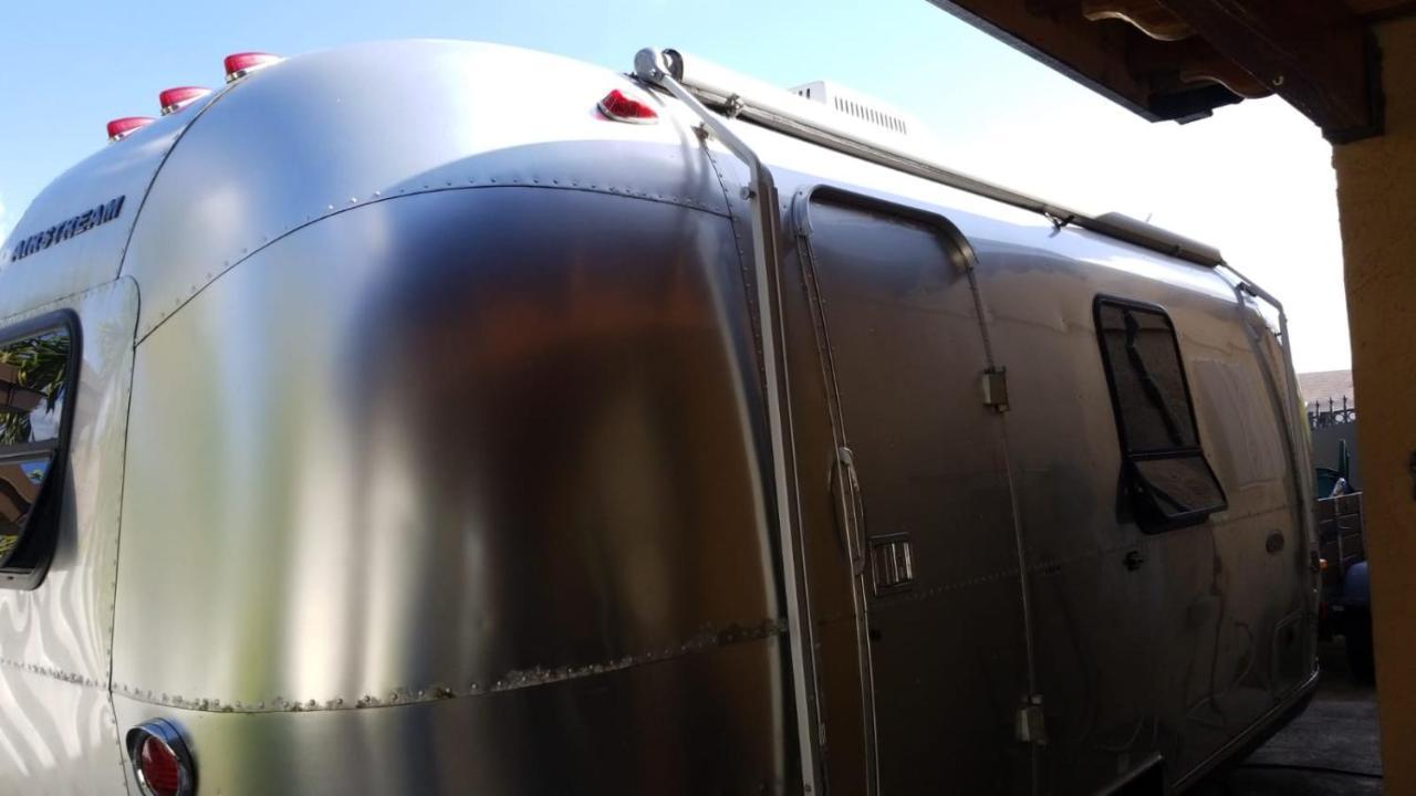 Airstream In The Center Of It All Miami Kültér fotó